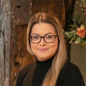 Meet your Posher, Evie francesca